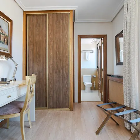 Eurowest Hotel 3*