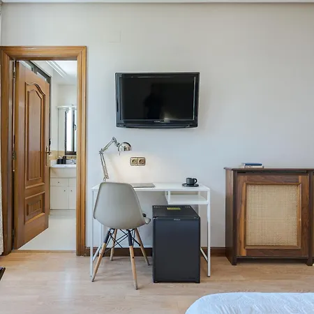 Eurowest Hotel 3*